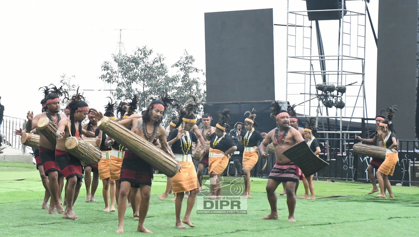RICH-CULTURAL-DISPLAYS-ENLIVEN-SIXTH-DAY-OF-HORNBILL-FESTIVAL-2024