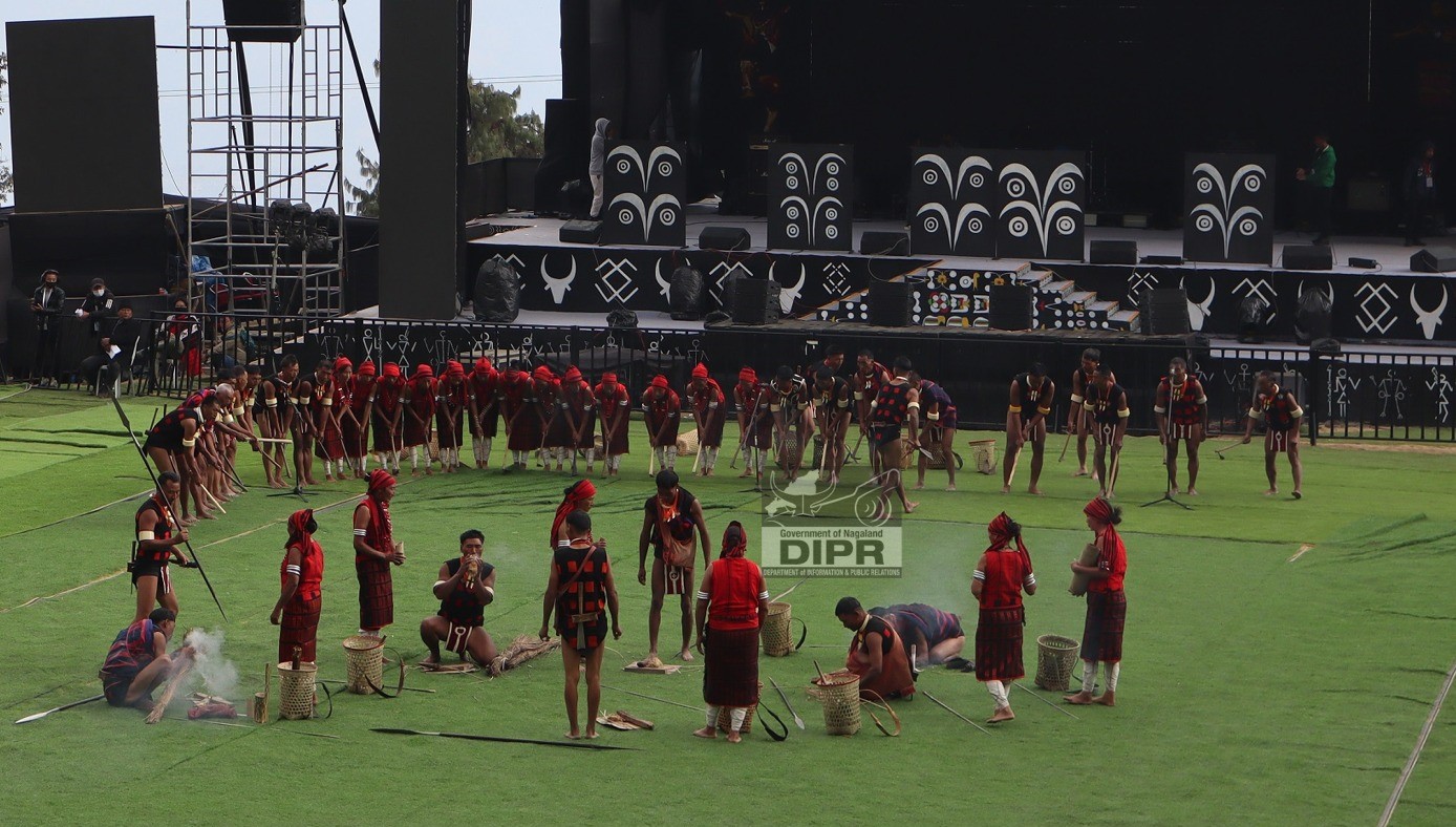 RICH-CULTURAL-DISPLAYS-ENLIVEN-SIXTH-DAY-OF-HORNBILL-FESTIVAL-2024