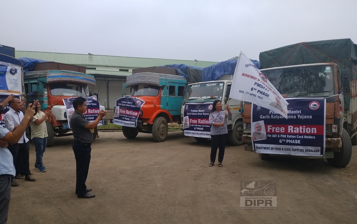 DIRECTOR F&CS V. LOVITOLY SEMA FLAGS OFF THE 6TH PMGKAY