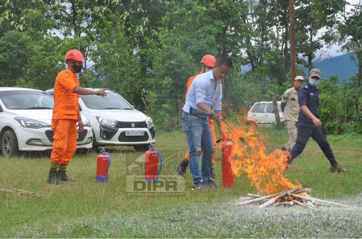 BASIC FIRE FIGHTING TRAINING AT PEREN