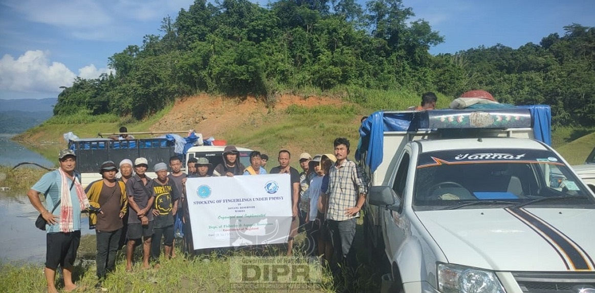  DEPARTMENT OF F&AR RELEASES FINGERLINGS AT DOYANG RESERVOIR