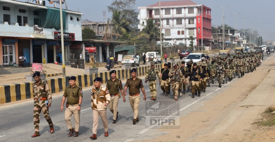 CHUMOUKEDIMA POLICE CONDUCTS FLAG MARCH IN CHUMOUKEDIMA TOWN AREA