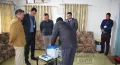 Master Traininer demonstrating the use of EVM-VVPAT at Peren